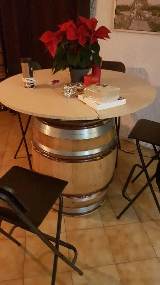 Habillage d'une table en panneau de bois