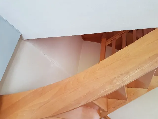 Sécuriser vide entre escalier et Plafond