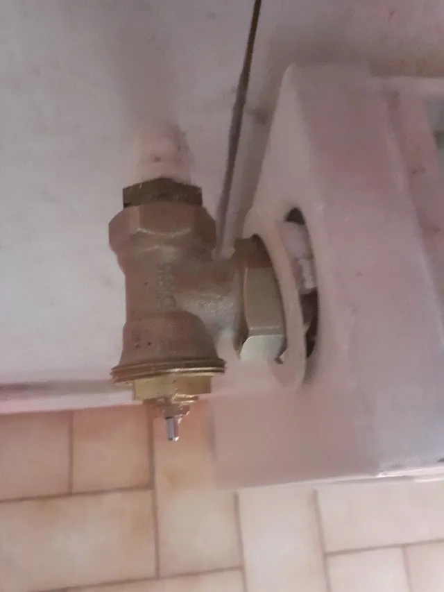 fuite robinet thermostatique radiateur